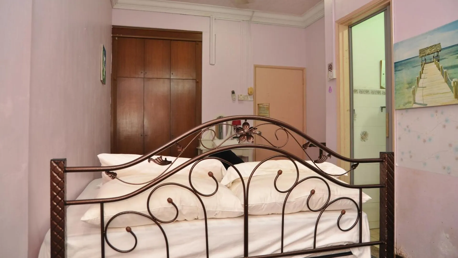 Hostel 3 Little Birds Home, 100Meter To Jonkerwalk Malacca Malaysia